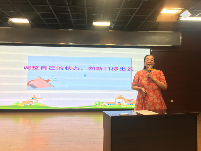 https://wqsyxx.wxlxjy.com/contents/sitefiles2025/10126250/images/25284549.jpg
