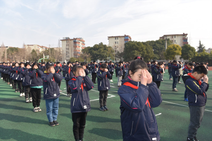https://wqsyxx.wxlxjy.com/contents/sitefiles2052/10260737/images/27802590.jpg